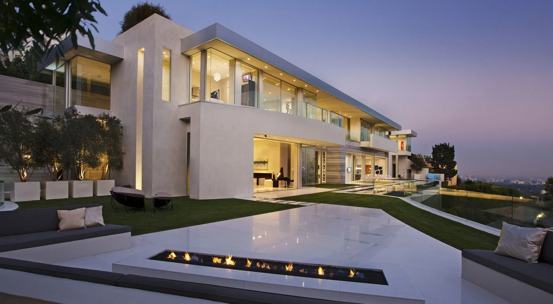 Sarbonne residence at dusk, Bel Air